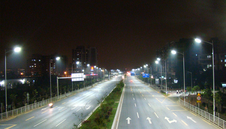 深圳市華夏路LED路燈工程